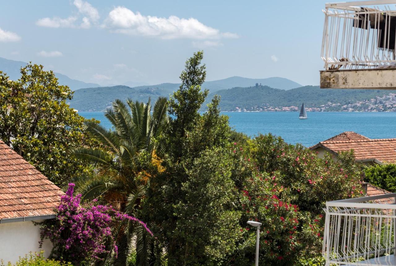 Apartments Rivijera Herceg Novi Exteriör bild