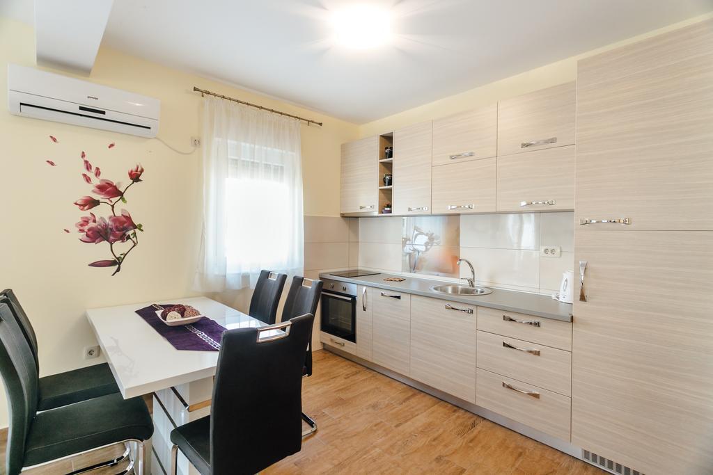Apartments Rivijera Herceg Novi Exteriör bild